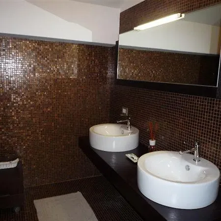 Sleeps 8 Pool *