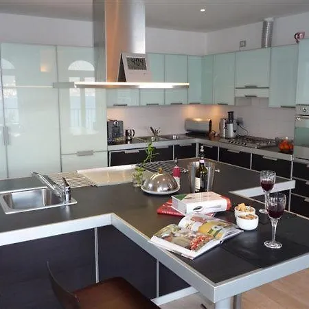 Sleeps 8 Pool Menaggio