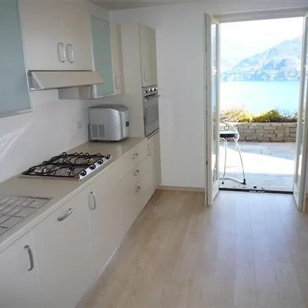 Sleeps 8 Pool Semesterbostad